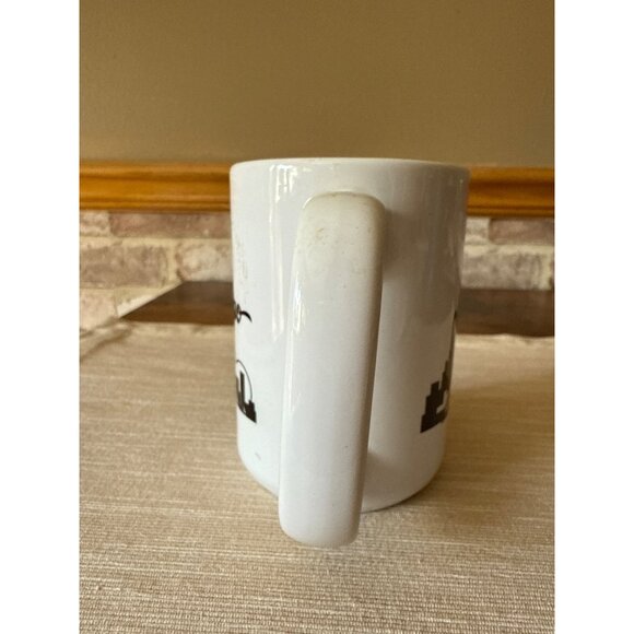 Hallmark Chicago Skyline White Ceramic Mug - Picture 4 of 14